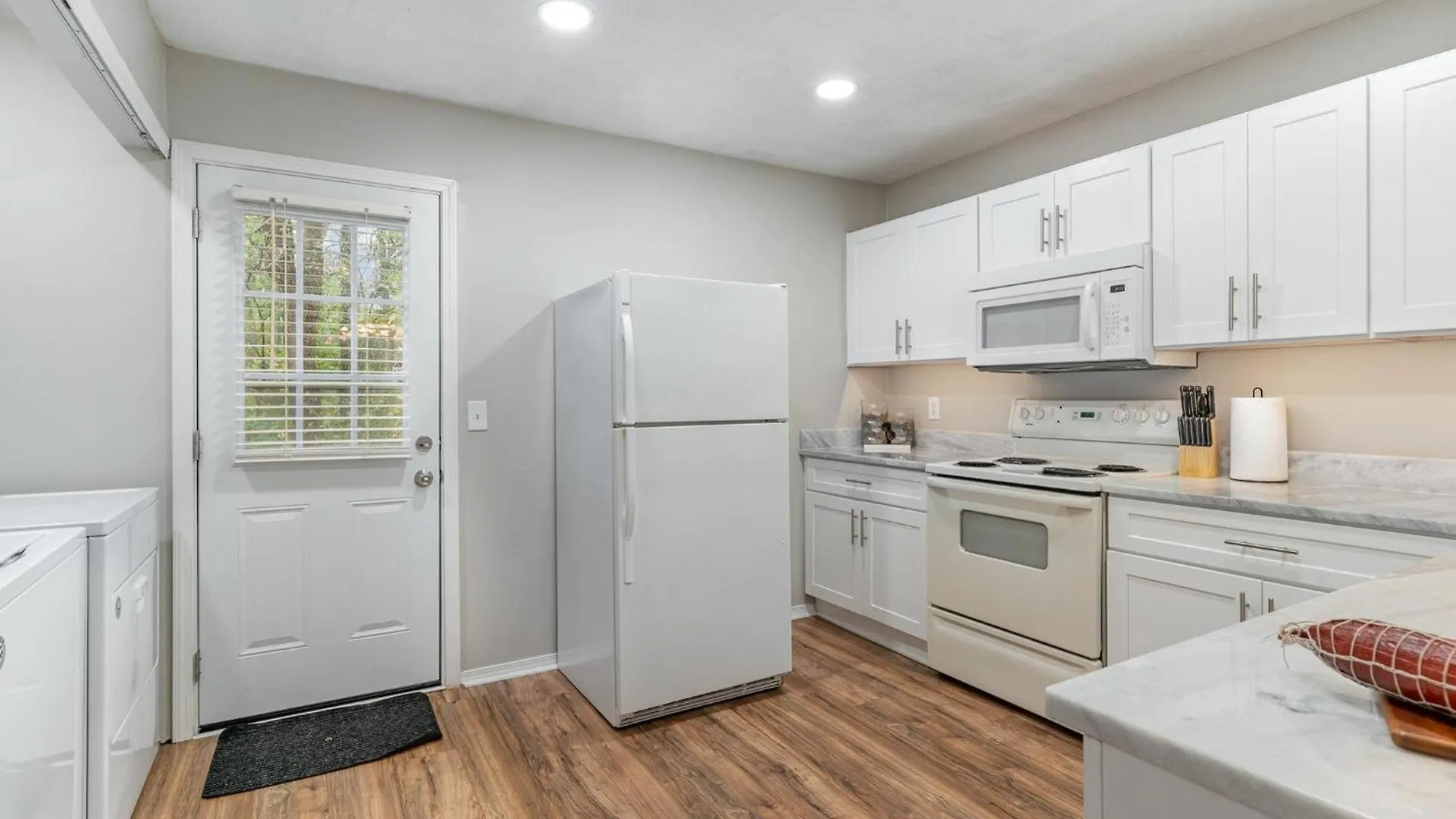 Starling - Sleeps 8 - Mins To Nashville Zoo