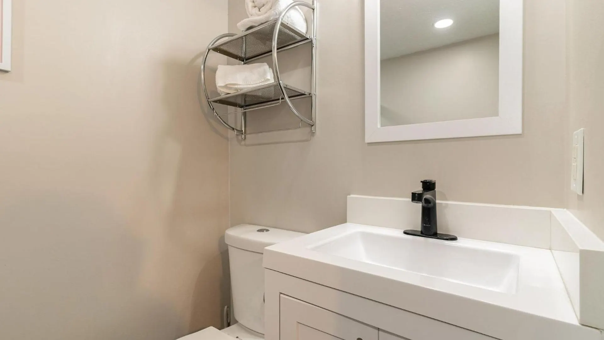 Starling - Sleeps 8 - Mins To Nashville Zoo