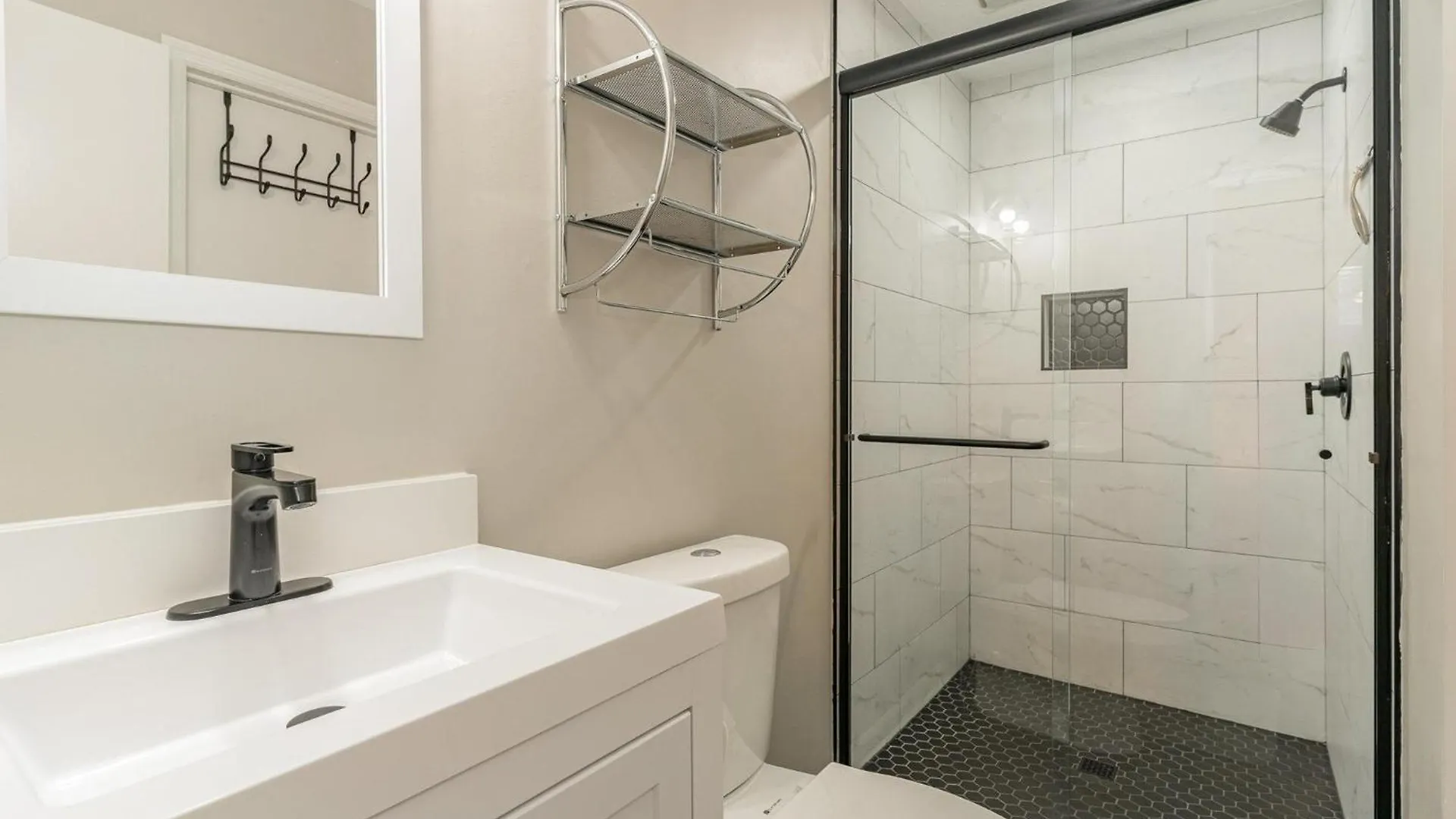Starling - Sleeps 8 - Mins To Nashville Zoo 0*,  United States